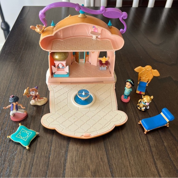 Disney Animators' Collection Littles Jasmine Palace Playset - Picture 3 of 3